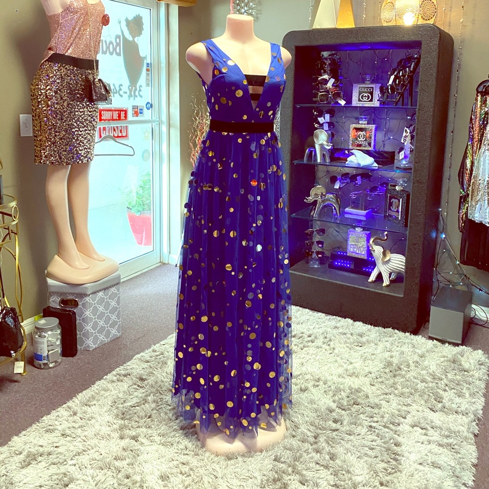 Tina’s Boutique. Fashion Dresses